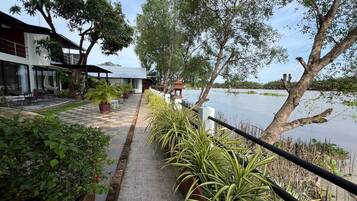 Chambre, 1 chambre, accessible aux personnes à mobilité réduite, fumeurs | Enceinte de l’hébergement