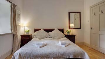 4 bedrooms, iron/ironing board, travel crib, WiFi