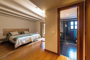 Bügeleisen/Bügelbrett, WLAN, Bettwäsche