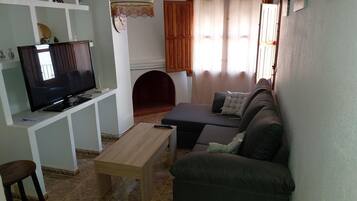 Fernseher, Kamin