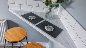 Ảnh chưa phân loại, 5 trong số 28 ảnh, nút