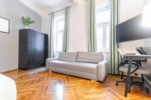 Iron/ironing board, free WiFi - Elegant 1BR Apt Steps from Praterstern (Vienna)