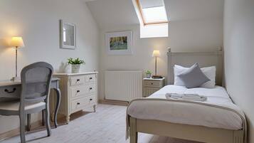 4 bedrooms, iron/ironing board, travel crib, WiFi