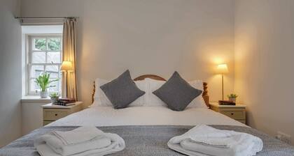 Penninghame Estate - Wallace Apartment