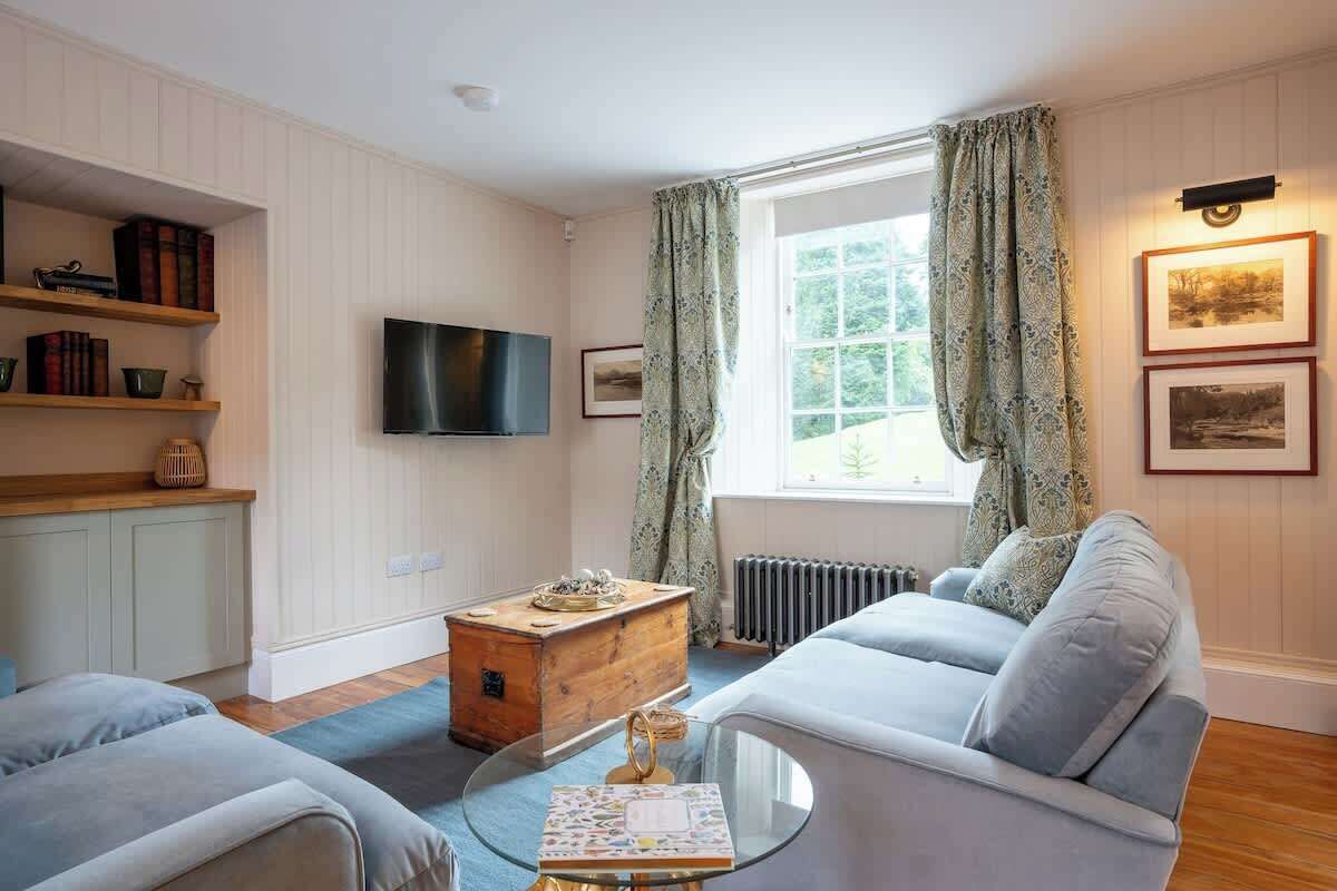 تلفزيون، كُتُب