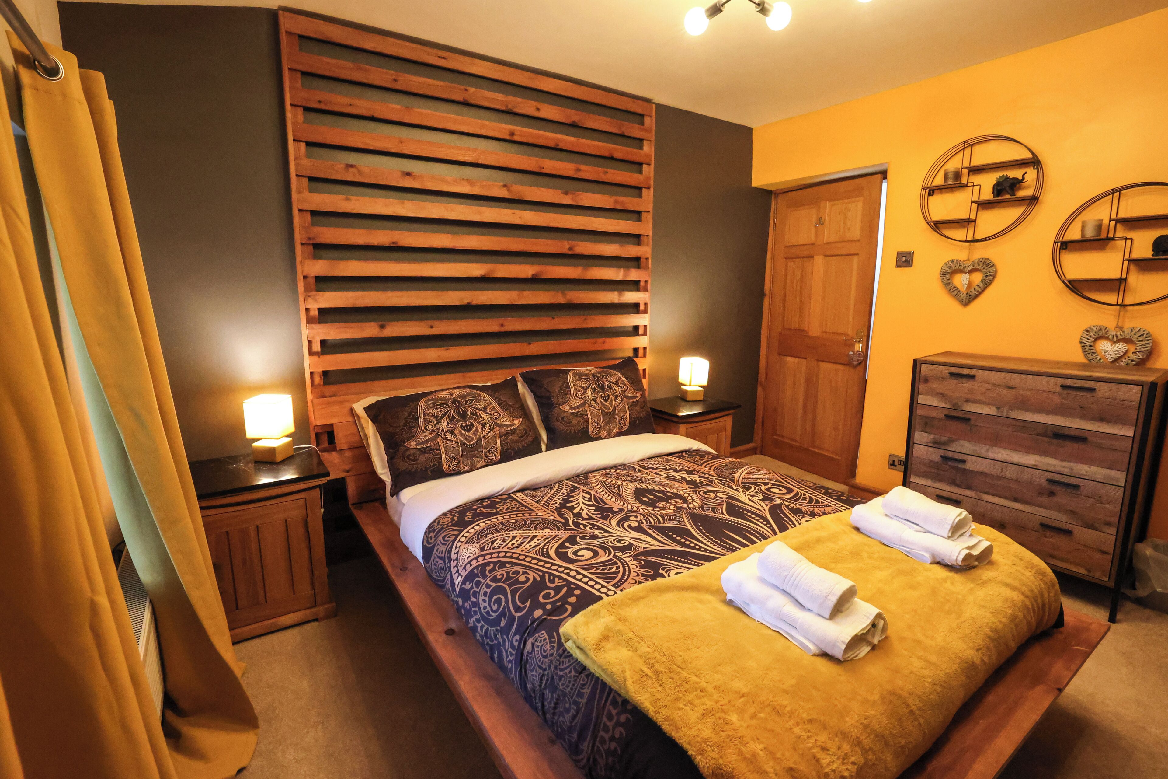 3 bedrooms, iron/ironing board, free WiFi, bed sheets