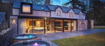 Skyfall is a luxurious, scenic getaway in the western Lake District for up to 16 guests