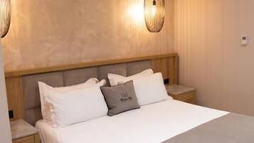 Literie hypoallergénique, minibar, bureau, lits bébé (gratuits)