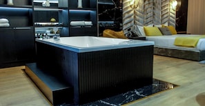 Superior Suite - White Hill Hotel Spa & Conference (Durres)