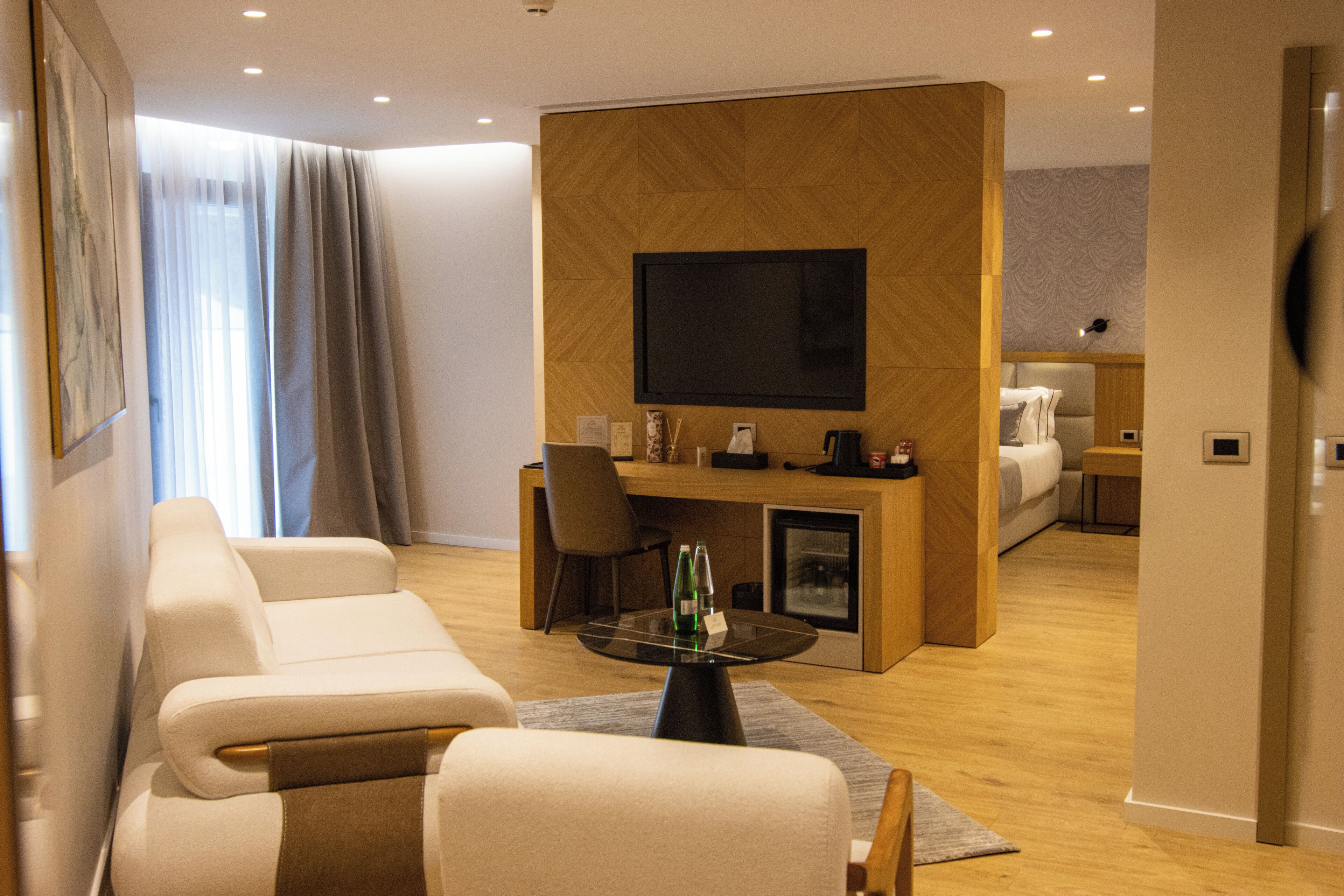 Suite ejecutiva | Ropa de cama hipoalergénica, minibar, escritorio y insonorización 