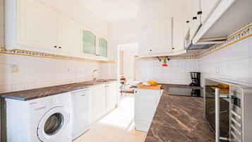 Fridge, microwave, oven, dishwasher