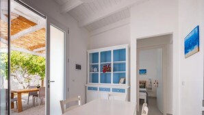 Ferienhaus, 2 Schlafzimmer, Raucher | Esszimmer