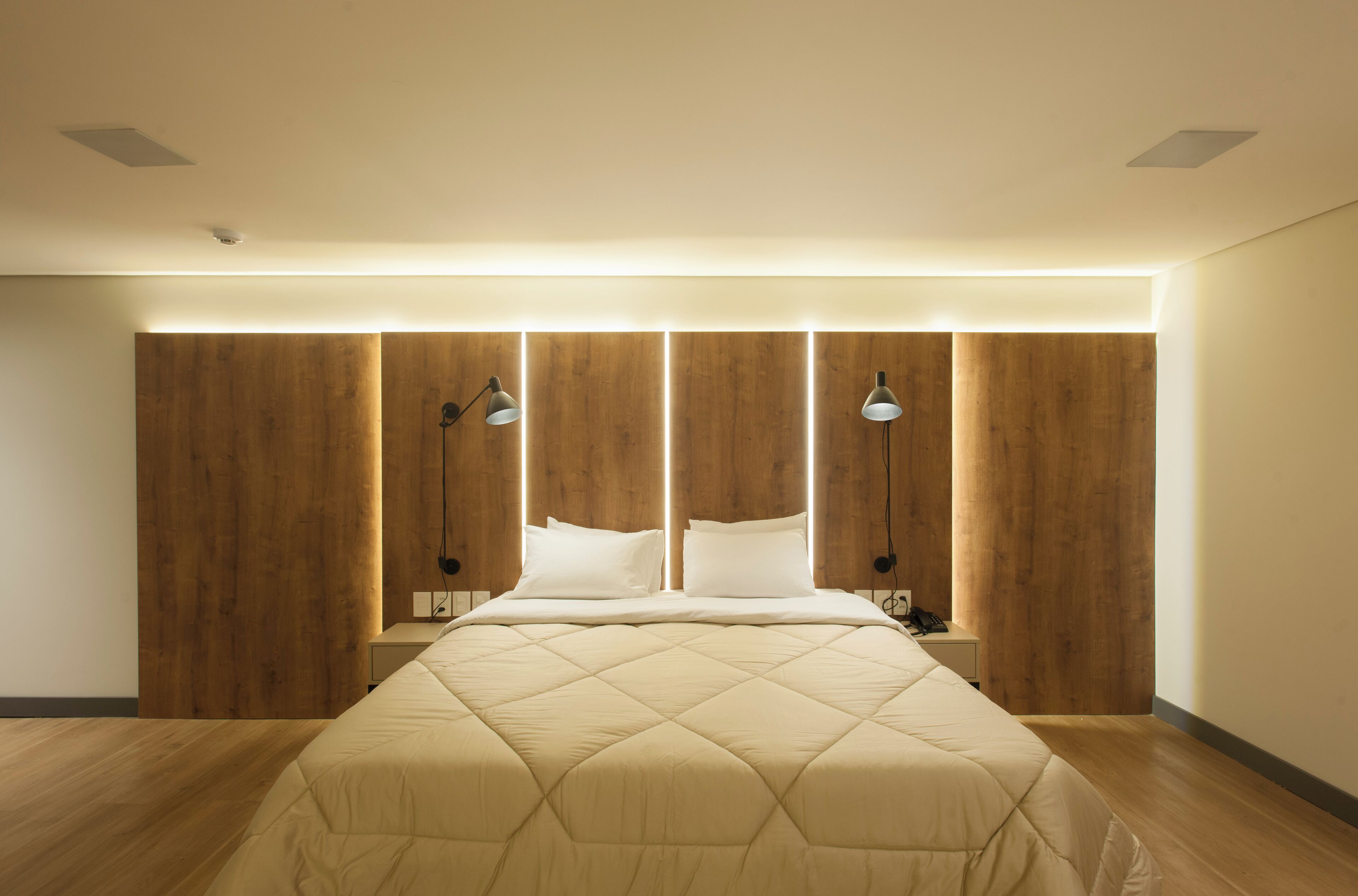 Habitación de lujo | Caja fuerte, cortinas opacas, sistema de insonorización y wifi gratis