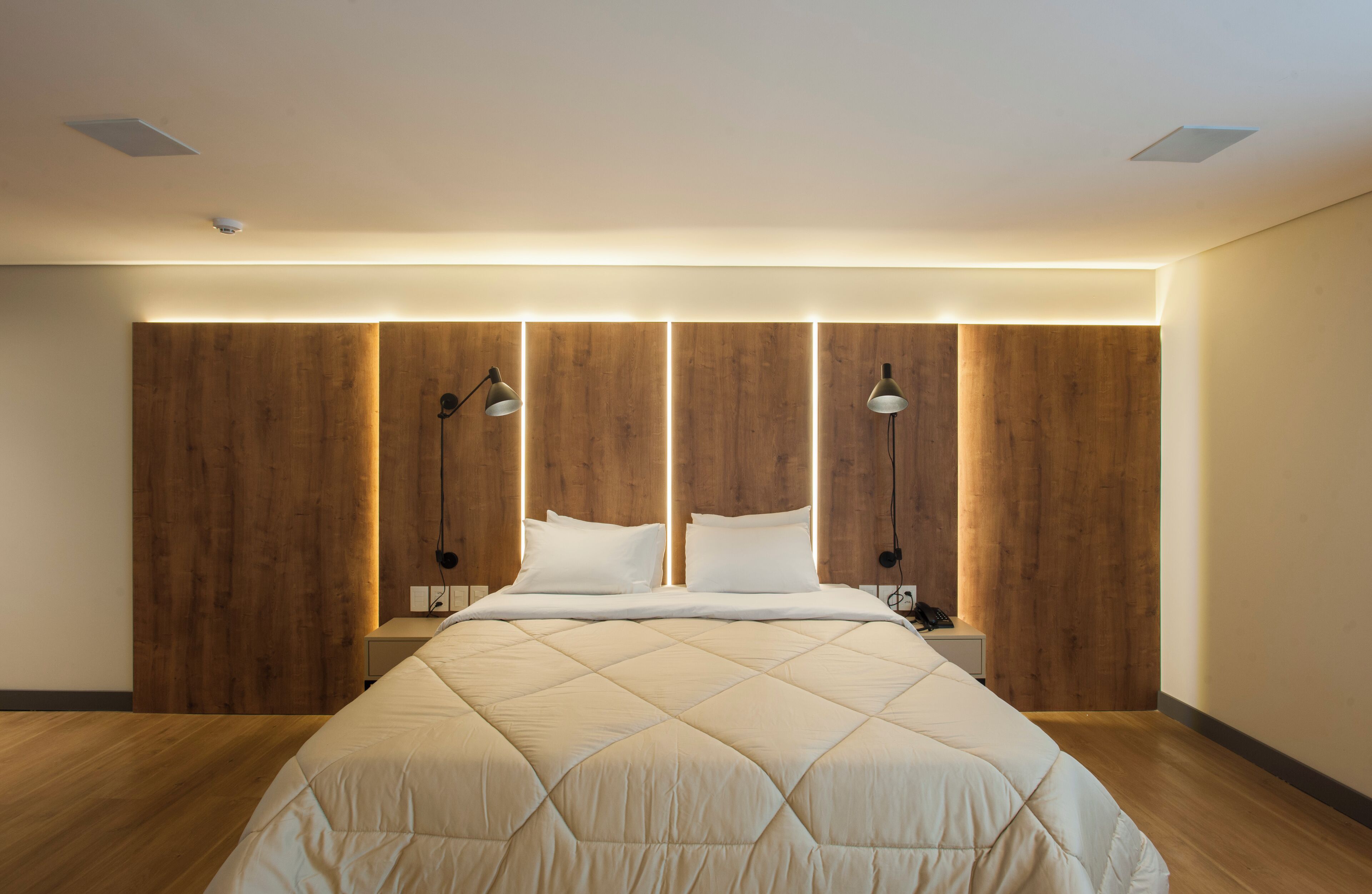 Luxury Room | In-room safe, blackout drapes, free WiFi