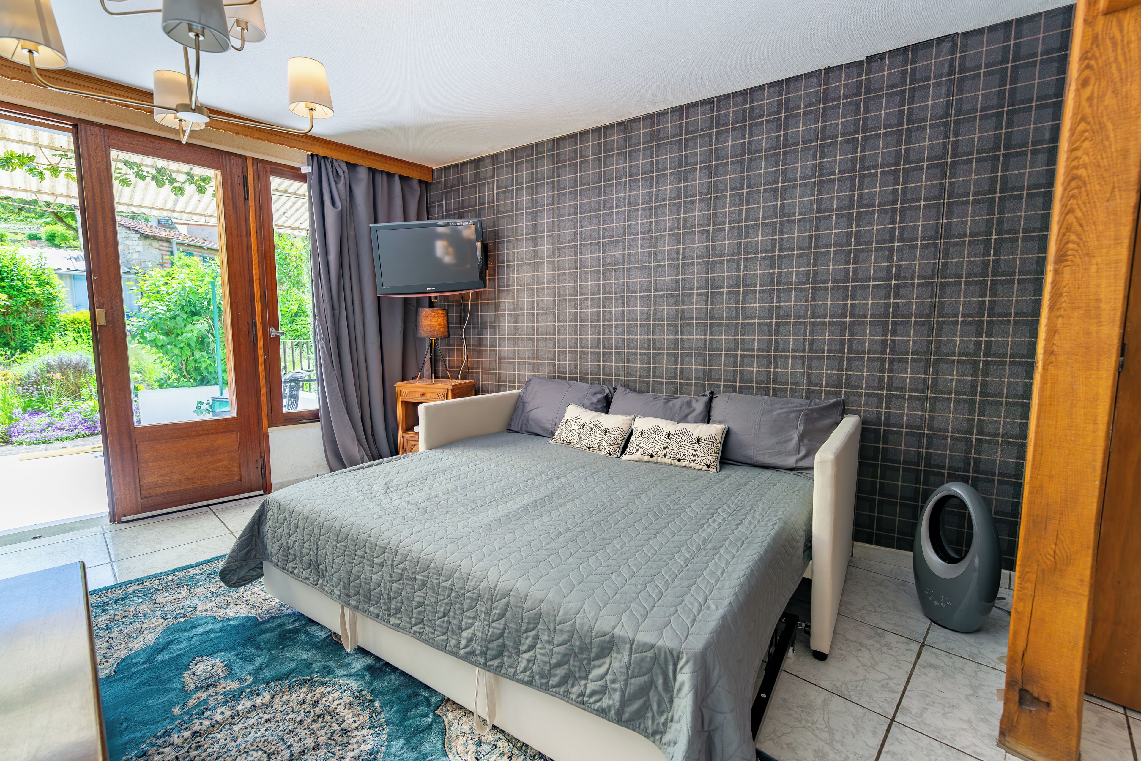 1 chambre, fer et planche à repasser, Wi-Fi, draps fournis