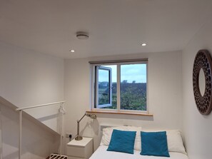 Ferienhaus, 4 Schlafzimmer, Raucher, Gartenblick | Wohnzimmer