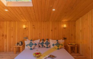 Camas extra, wifi gratis y ropa de cama