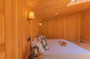 Camas extra, wifi gratis y ropa de cama 