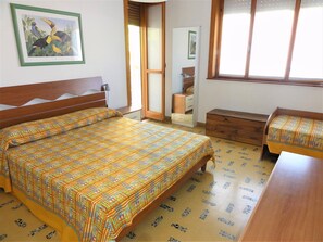 2 bedrooms