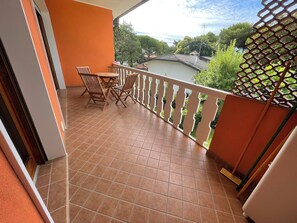 Terrace/patio - Quiet apartment with terrace (Bibione)