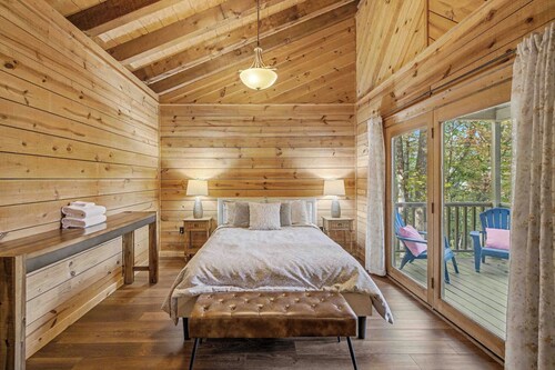 Cozy TreeTop Cabin - 10% OFF or 4th Night Free - Ask for details