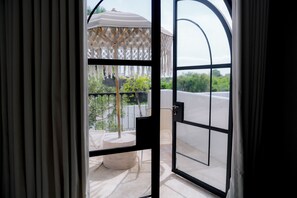 Biệt thự Cao cấp, 5 phòng ngủ, hồ bơi riêng | Hiên