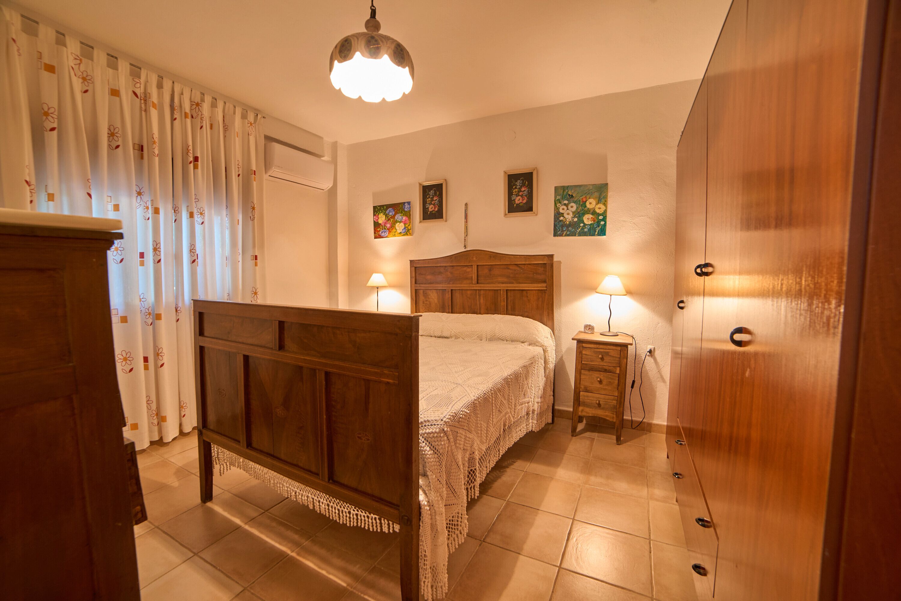 3 dormitorios, tabla de planchar con plancha, wifi y ropa de cama