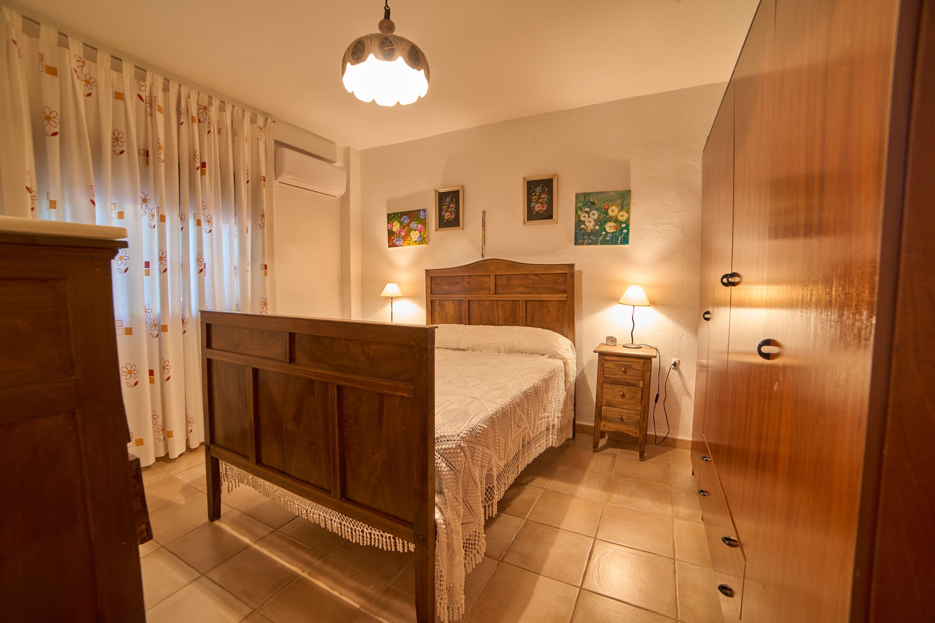 3 dormitorios, tabla de planchar con plancha, wifi y ropa de cama