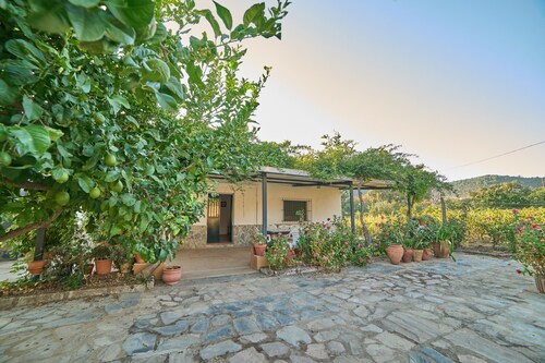 Holiday Home 'Huerta del Sol' with Private Pool, Balcony & Air Conditioning