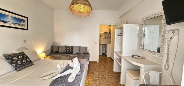 1 bedroom, WiFi, bed sheets