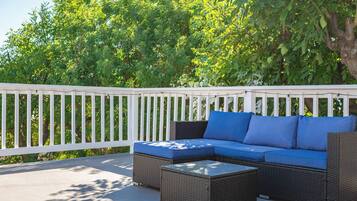 3 bedrooms, Internet