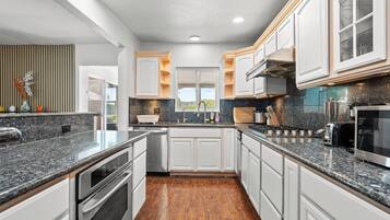 Rumah | 3 kamar tidur dan internet