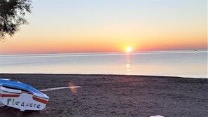 Una spiaggia nelle vicinanze