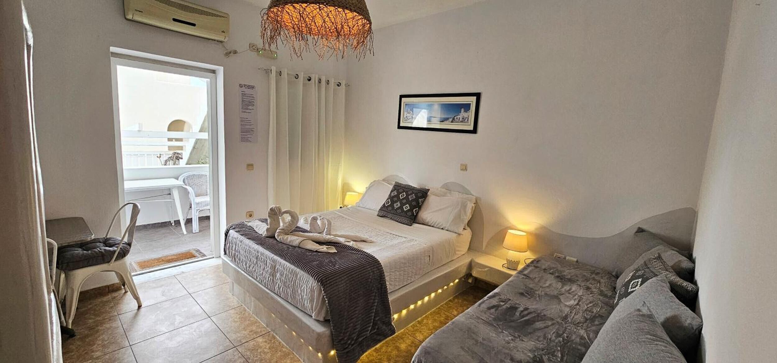 1 camera, Wi-Fi, lenzuola