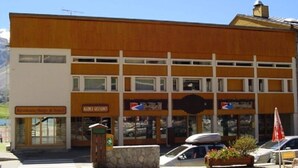 Free self parking - Apartment in Tignes Near Ski Slopes (Tignes)