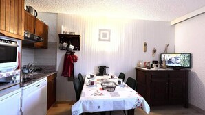 Dining - Ruitor 709 (Les Allues)