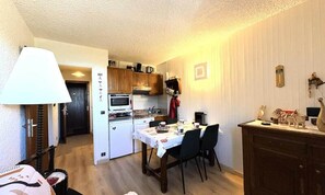 Microwave, dishwasher, electric kettle, toaster - Ruitor 709 (Les Allues)