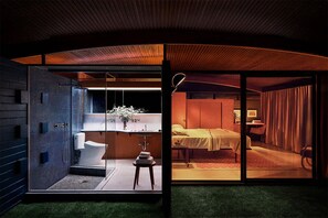 House | Bathroom