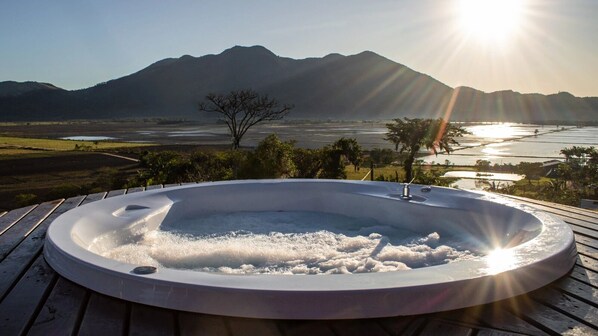 مغطس خاص في السبا