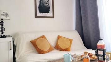Iron/ironing board