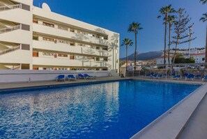 Classic Apartment, 2 Bedrooms | Pool | Outdoor pool - Appealing Apartment in Puerto de Santiago With Private Pool (Santiago del Teide)