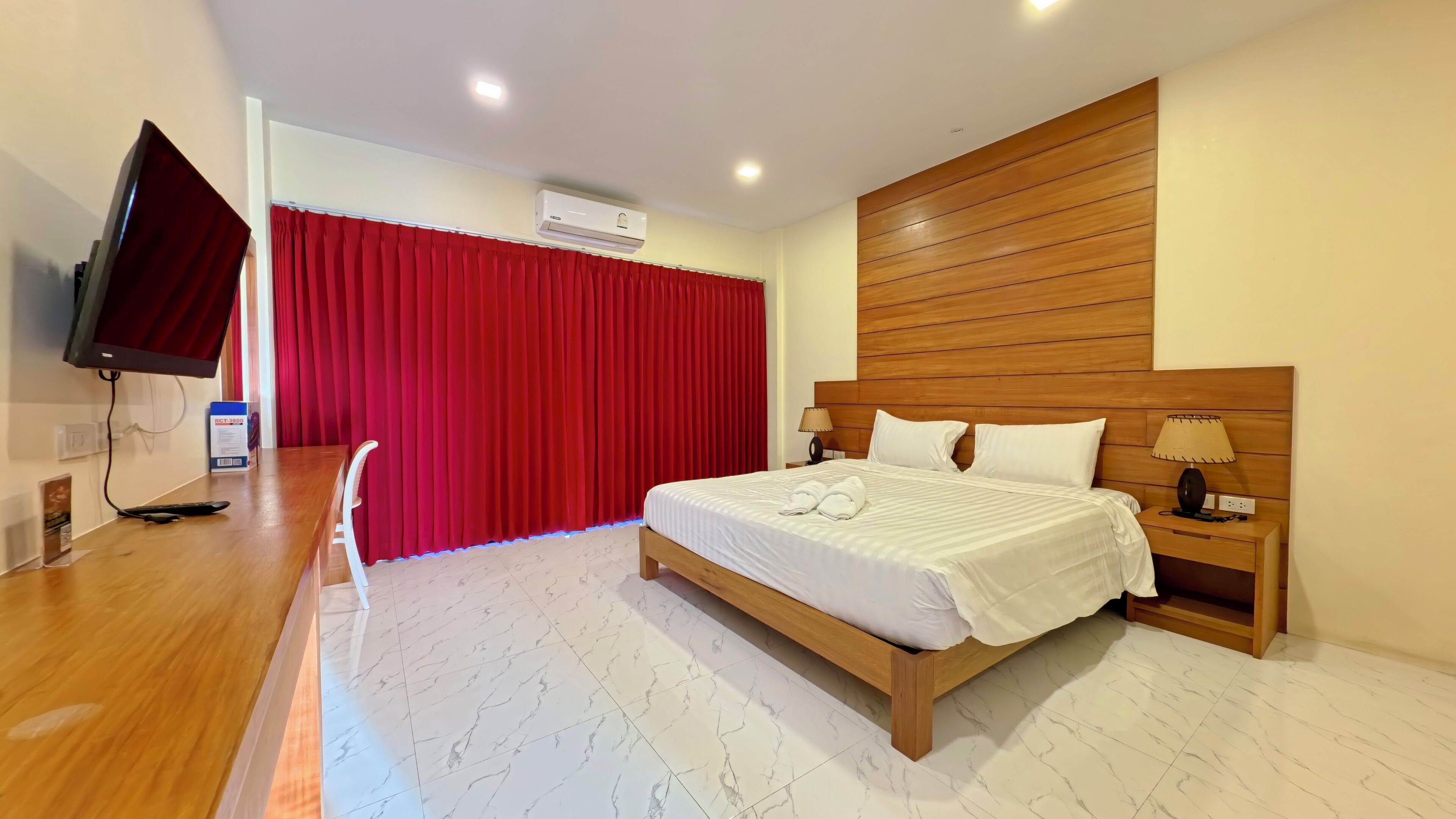 Superior Double Room | Free WiFi, bed sheets