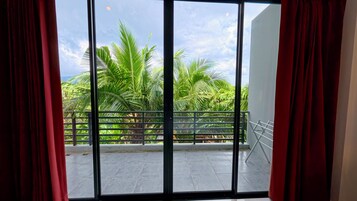 Standard Double Room | Free WiFi, bed sheets