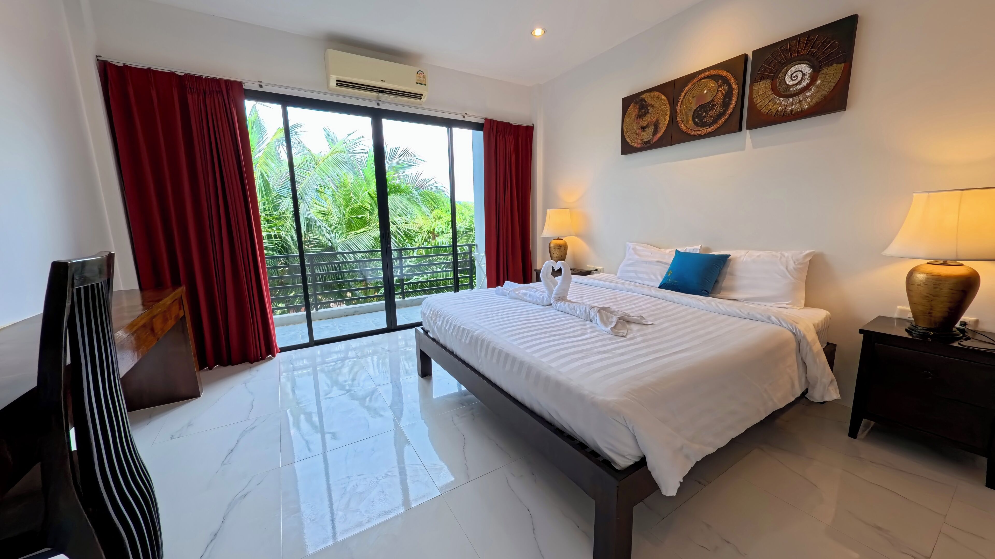 Standard Double Room | Free WiFi, bed sheets