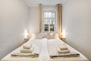 2 bedrooms, iron/ironing board, WiFi - Stylish Apartment in Prime Location with Wi-Fi (Nürnberg)