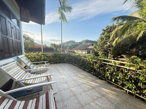 Terrace/patio - Luang Prabang Manichan Villa  (Luang Prabang)