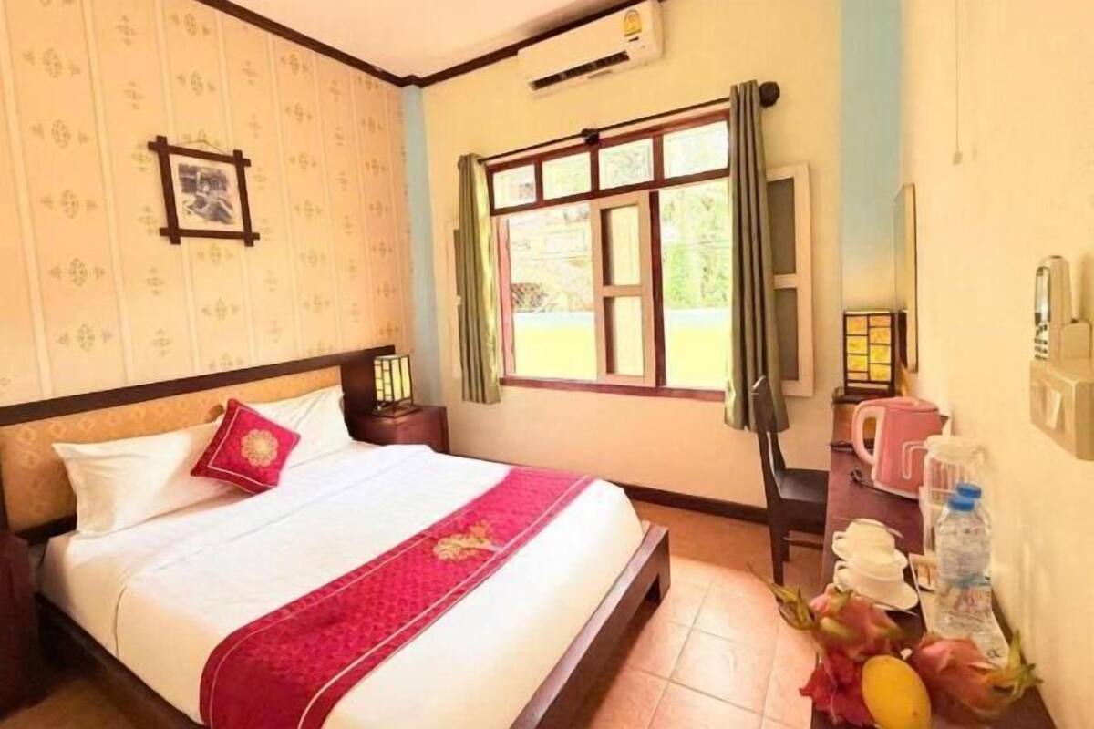 Caja fuerte, cortinas opacas, sistema de insonorización y wifi gratis