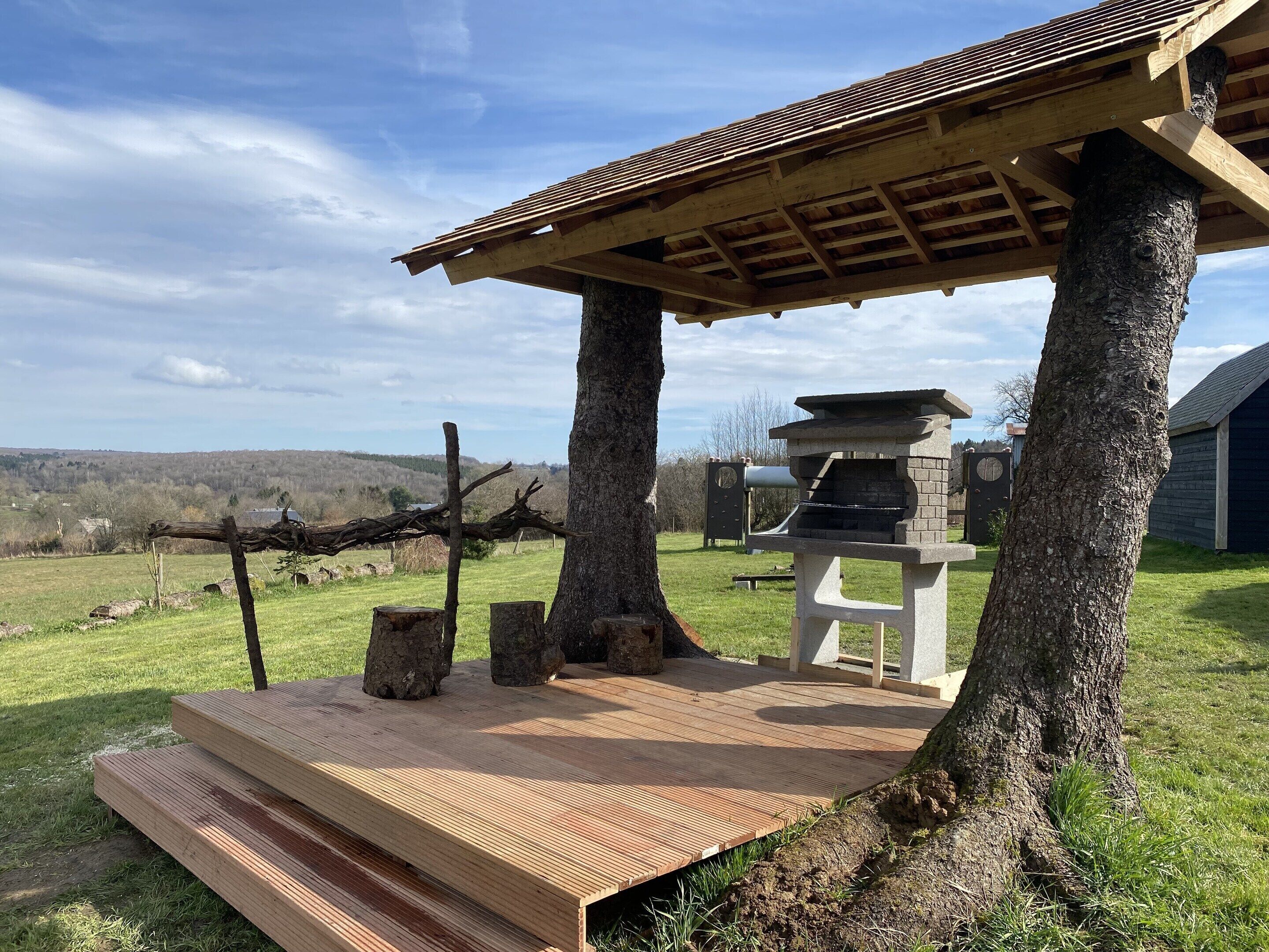 Classic House, 5 Bedrooms | Property grounds