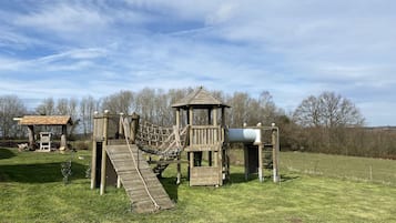 Rumah Klasik, 5 kamar tidur | Area anak-anak