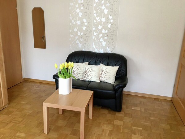 2 bedrooms, individually furnished, bed sheets - Modern Apartment With 2 Bathrooms in Lirstal (Lirstal)